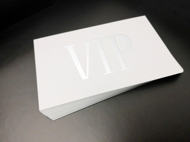 Tarjetas de visita con barniz selectivo